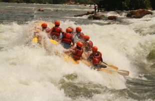 white-water-rafting-354505_1280 PIXABAY FREE